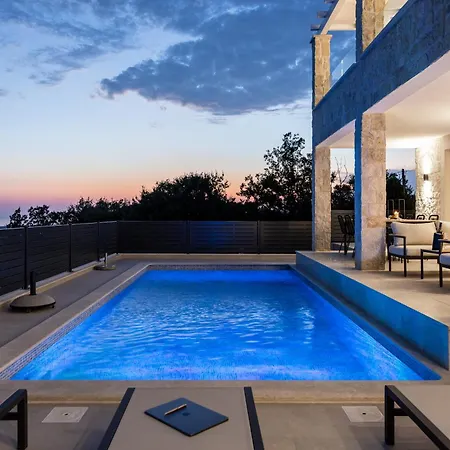 Villa Bella Vista With Pool And Seaview Labinci