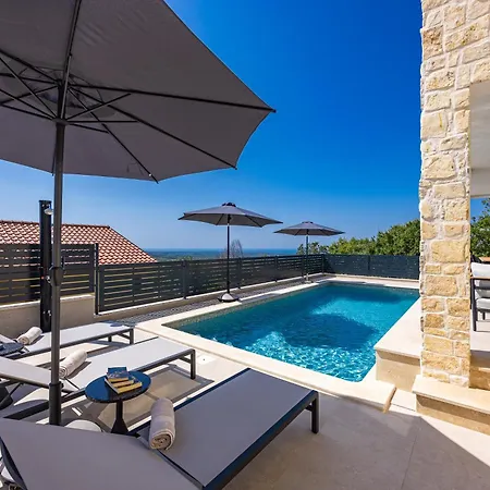 Bella Vista Mit Pool & Meerblick Holiday home *