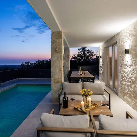 Bella Vista Mit Pool & Meerblick Holiday home Labinci